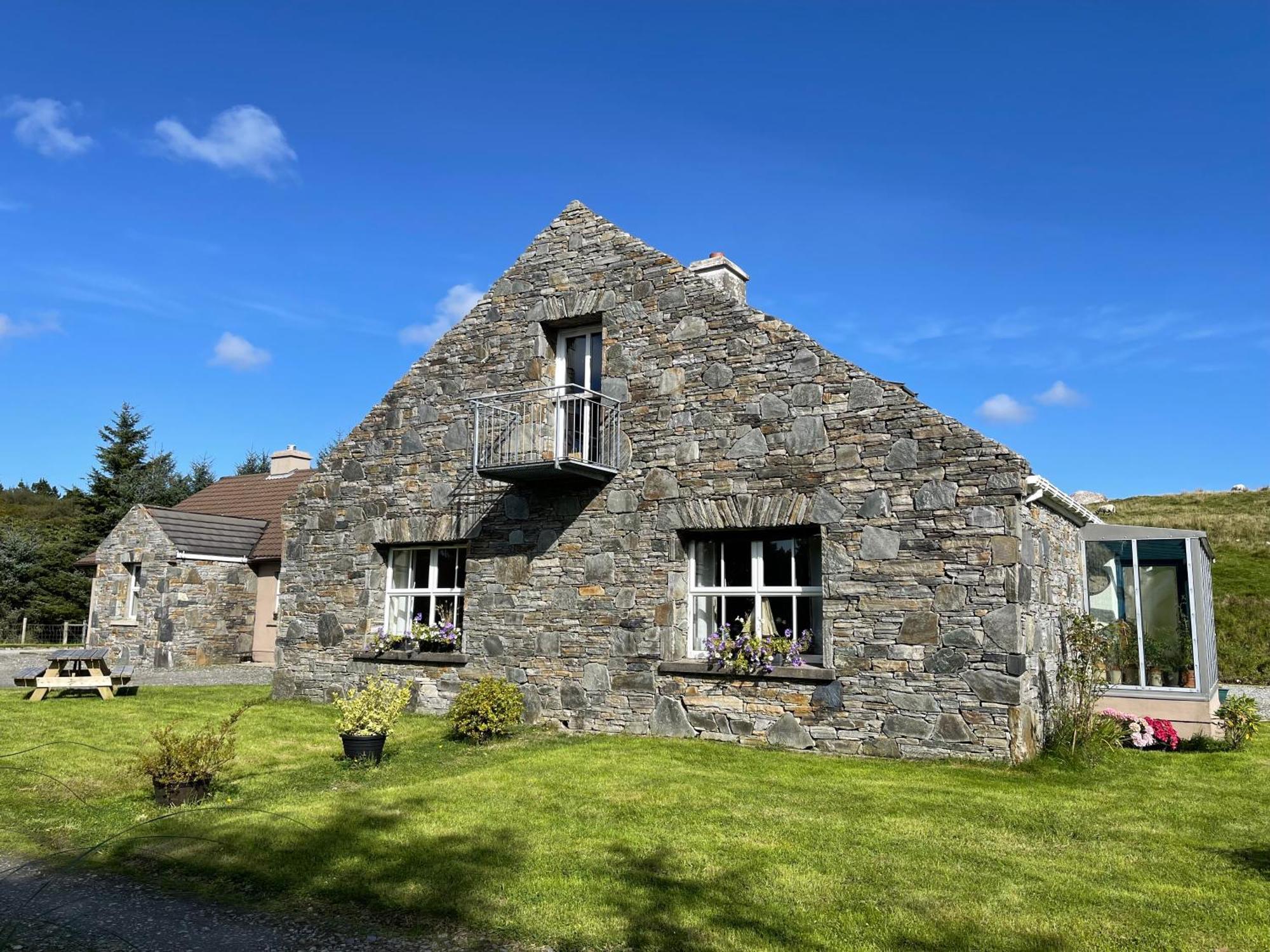 Shanakeever Farm - 2 Bedroom Apartment Clifden Exteriér fotografie
